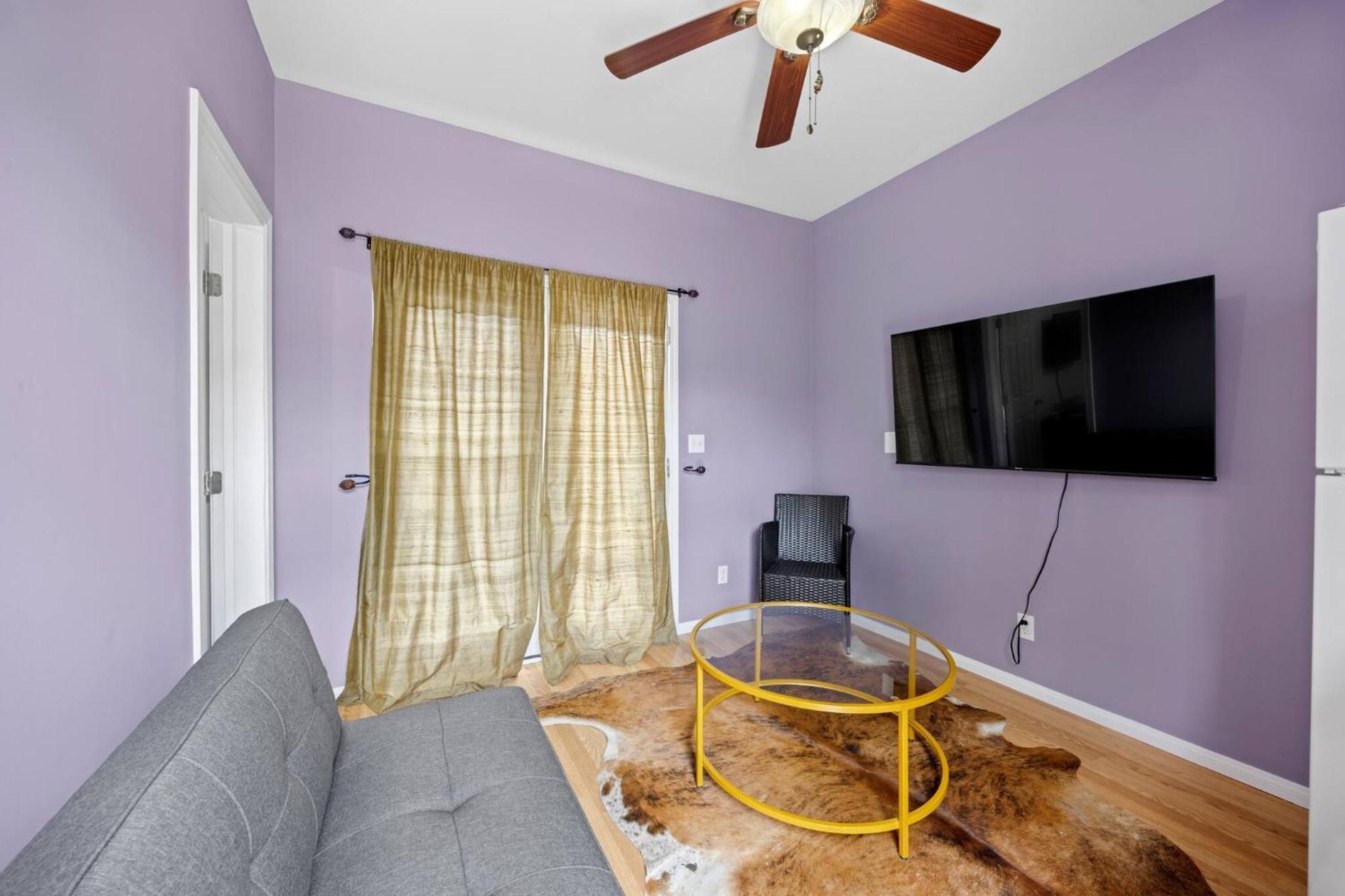 Gasthof Cozy Backhouse - Sleeps 2 Beverly Hills Adj