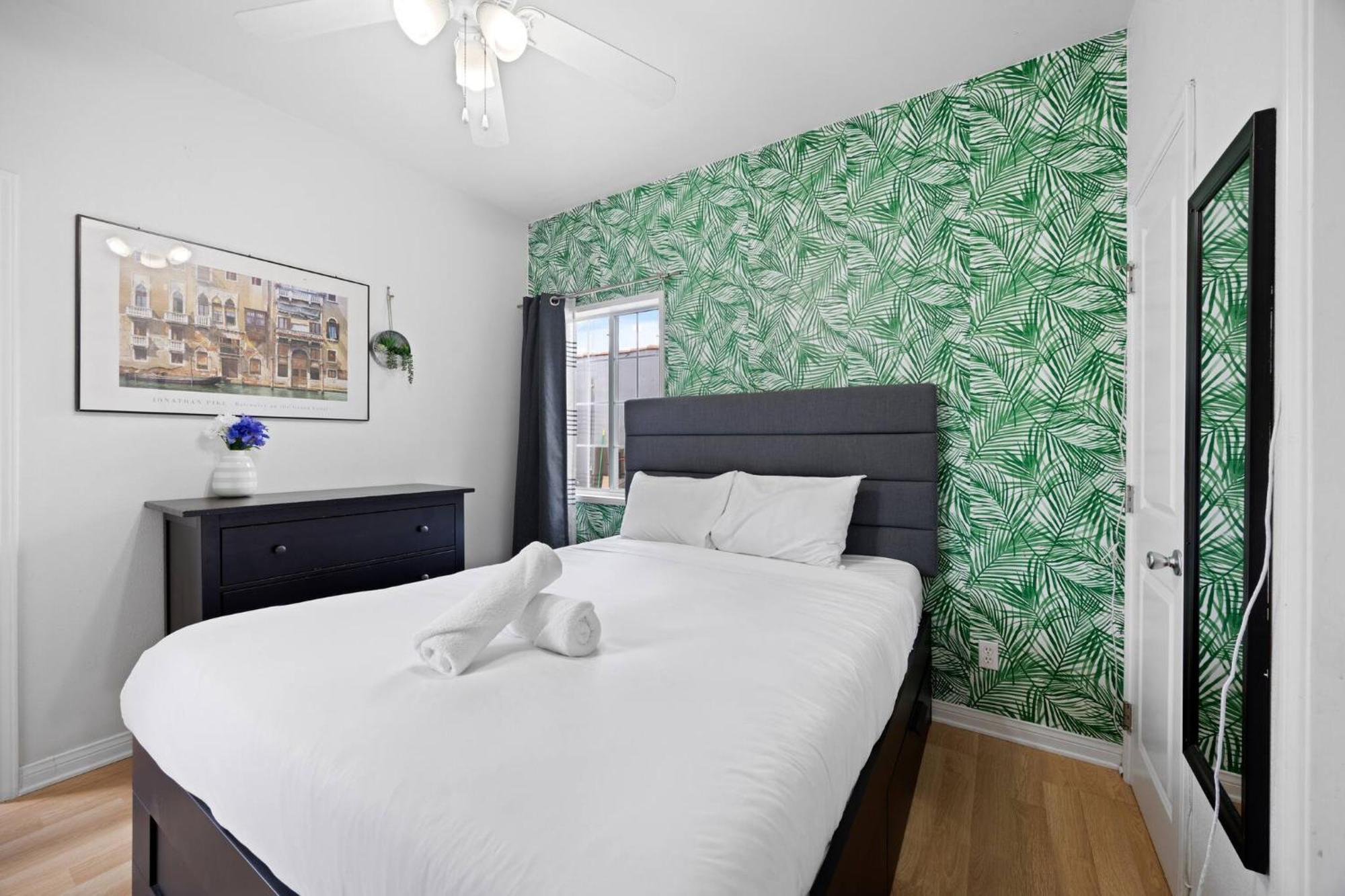 Cozy Backhouse - Sleeps 2 Beverly Hills Adj Gasthof *